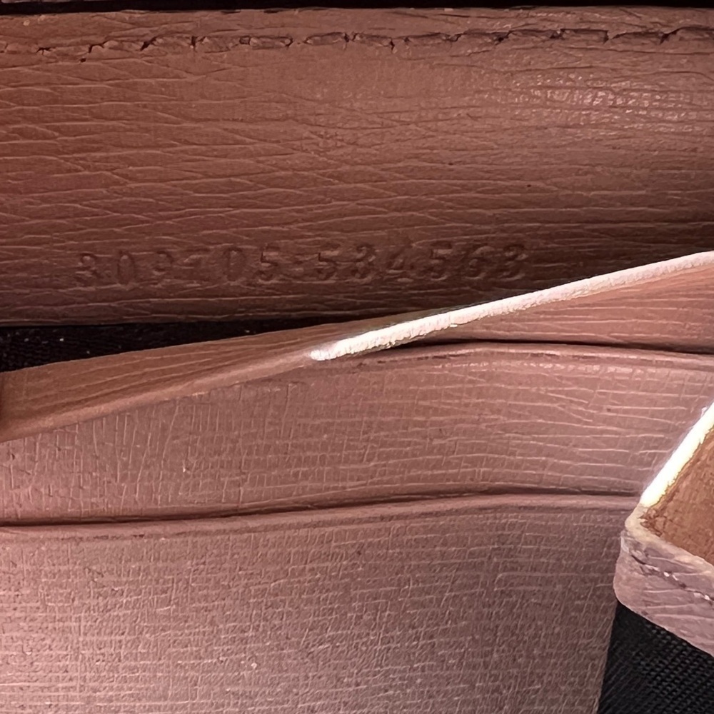 Gucci Interlocking Long Wallet - Picture 10 of 11